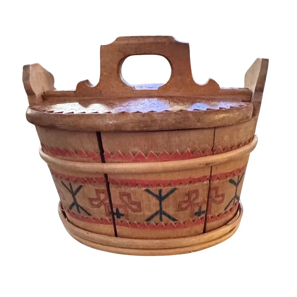 Vintage Hand Carved‎ Wooden Tine Box Folk Art Norwegian Style Painted Small